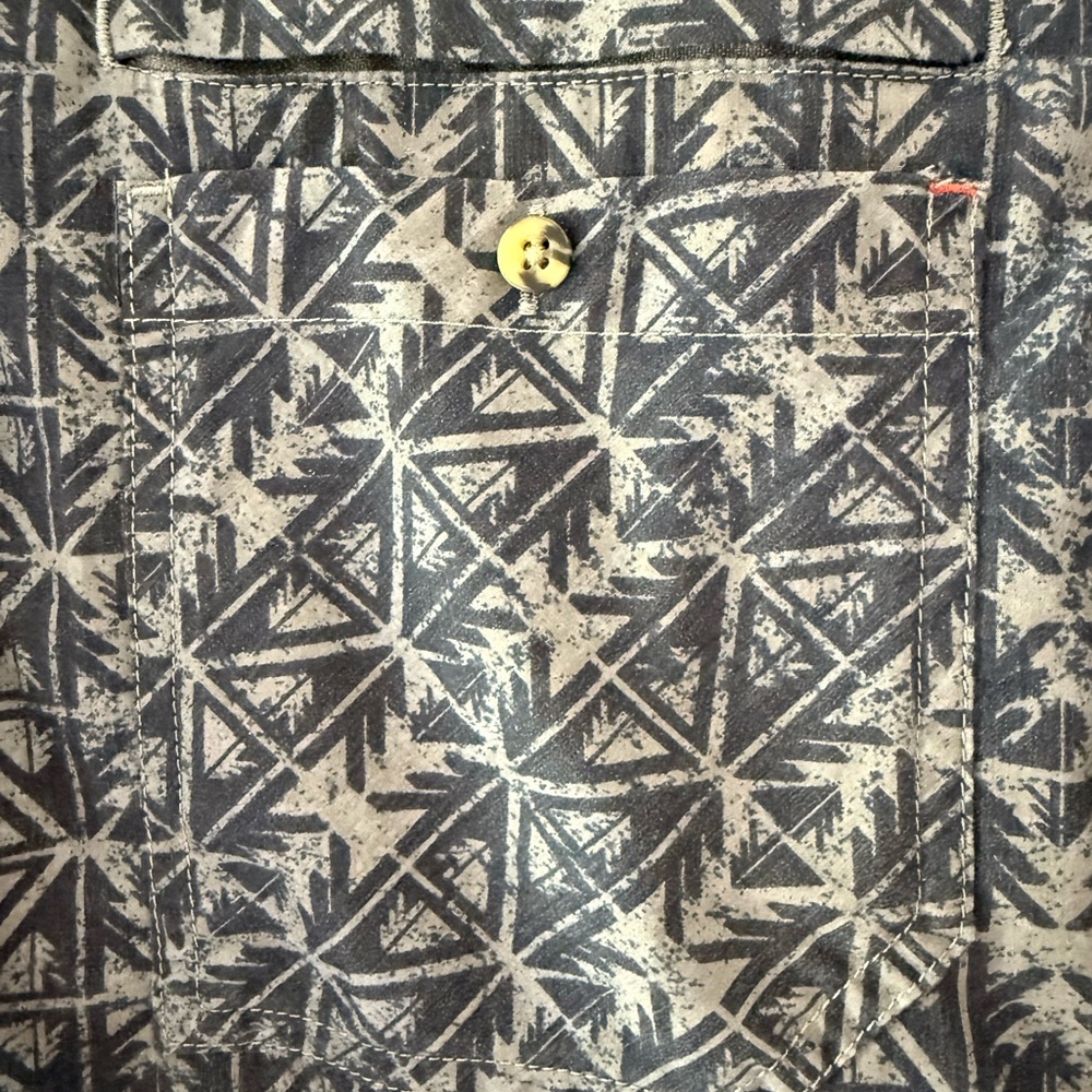 L.L. Bean Men's Blue Patterned Casual Shirt - Picture 4 of 6